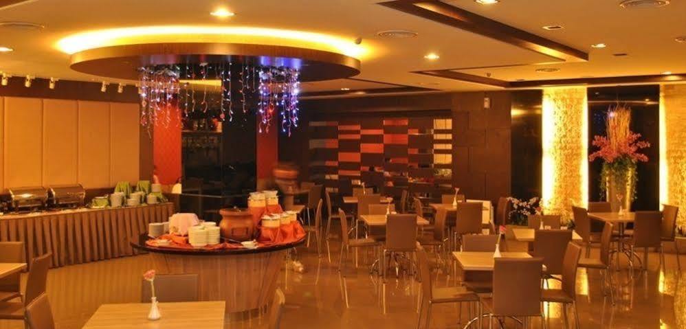 Crystal Inn Batu Pahat Extérieur photo